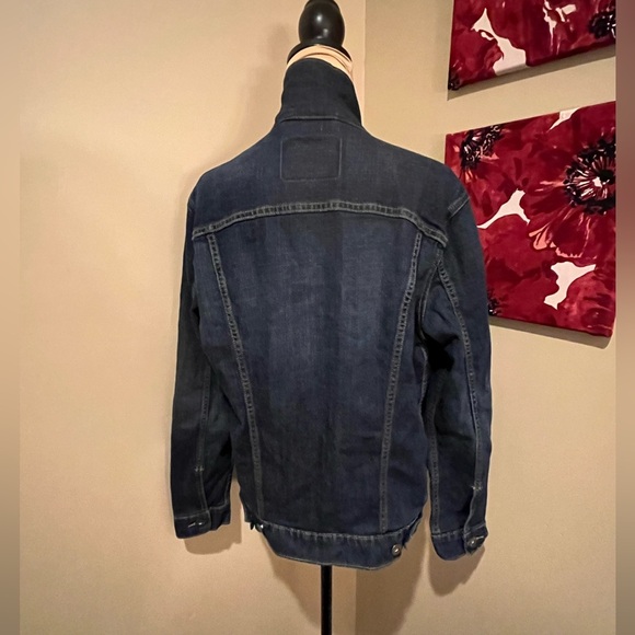 Levi’s Signature Gold Trucker Denim Jacket, size L - Picture 2 of 8